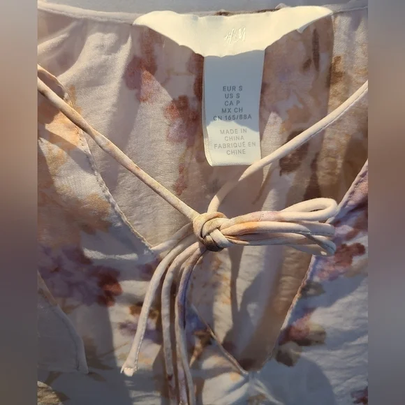 H & M Long Sleeve Pink Floral Blouse Size Small - Picture 4 of 9